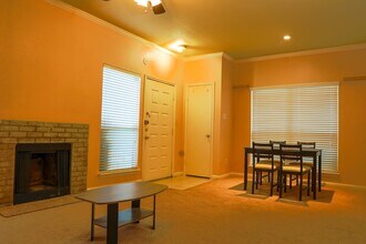 8299 Cambridge St in Houston, TX - Building Photo - Building Photo