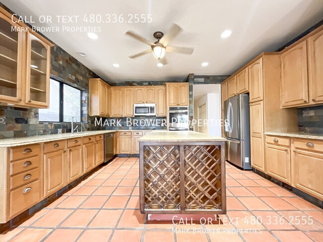 property at 1306 E Sunburst Ln