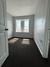 595 Ocean Ave, Unit 2 in Jersey City, NJ - Building Photo - Building Photo