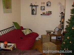 879 Beacon St in Boston, MA - Building Photo - Building Photo