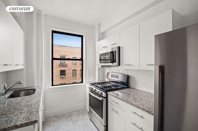 636 W 174th St in New York, NY - Building Photo - Building Photo