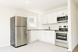 614 Rockcreek Rd in Charlottesville, VA - Building Photo - Building Photo