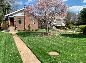 753 Yale Ave in Webster Groves, MO - Building Photo