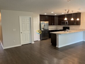 7323 Richardson Rd in Jacksonville, FL - Building Photo - Building Photo