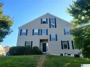 5215 Spring Ridge Dr E in Macungie, PA - Building Photo - Building Photo