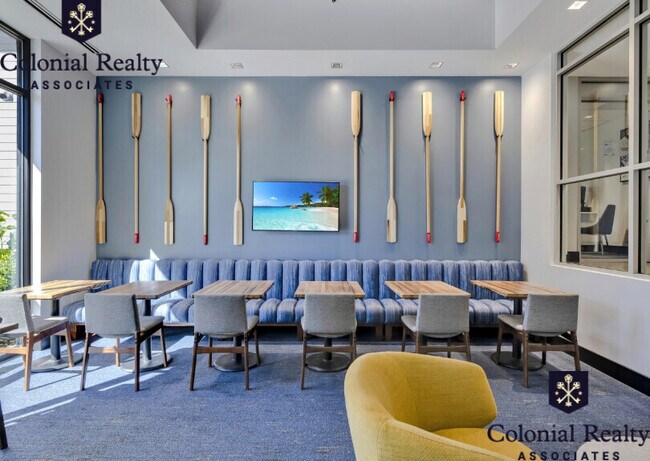 1550 Soldiers Field Rd in Boston, MA - Building Photo - Building Photo
