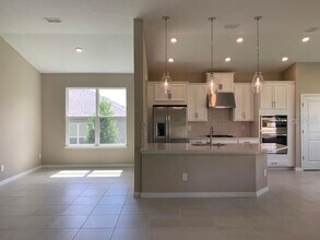 2919 Crest Wave Dr in Clermont, FL - Building Photo - Building Photo