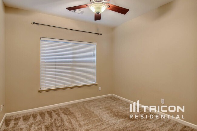 18 Rockridge Dr in Newnan, GA - Building Photo - Building Photo