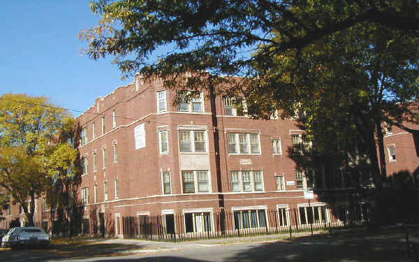 7748 S Essex Ave in Chicago, IL - Building Photo - Building Photo