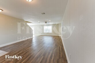 636 Chickadee Dr in Fort Worth, TX - Building Photo - Building Photo