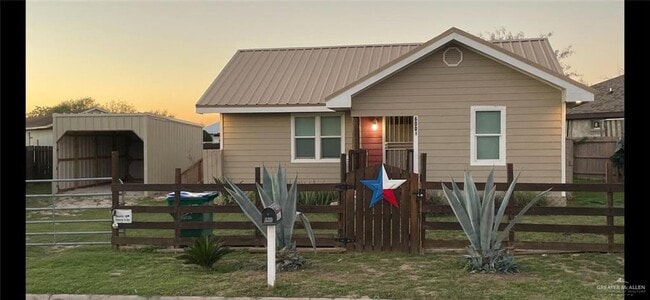 property at 1901 W Pecador Dr