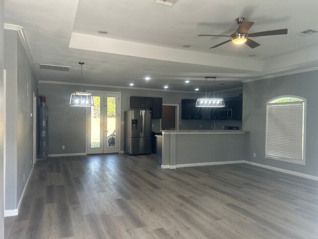 6599 Johnson Ln in Lumberton, TX - Building Photo - Building Photo