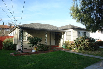 1444 Madison St in Santa Clara, CA - Foto de edificio - Building Photo