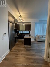 21 Balmuto St in Toronto, ON - Building Photo - Building Photo