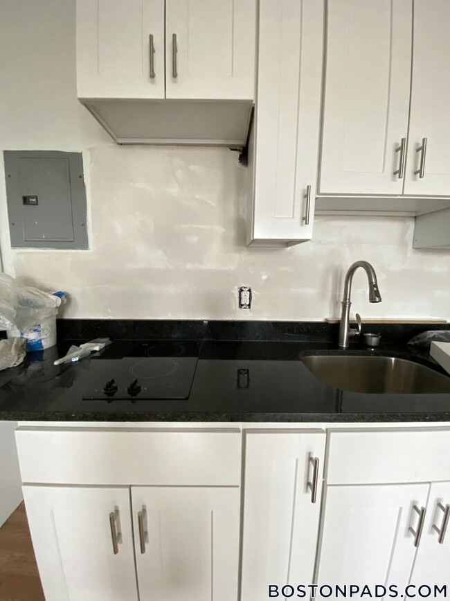 property at 91 Westland Ave