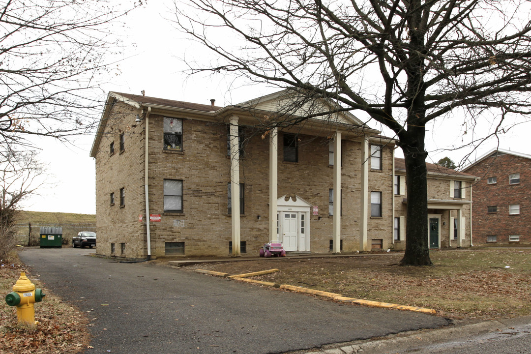 4408 Newport Rd in Louisville, KY - Building Photo