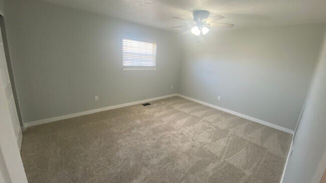 3245 Summerhill Ln in Columbus, OH - Building Photo - Building Photo
