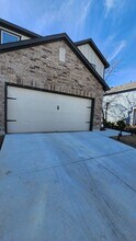 6806 Prue Rd in San Antonio, TX - Building Photo - Building Photo