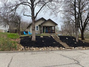 1814 Rockhill Rd in Manhattan, KS - Building Photo - Building Photo