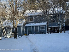 180 Yerry Hill Rd in Woodstock, NY - Building Photo - Building Photo