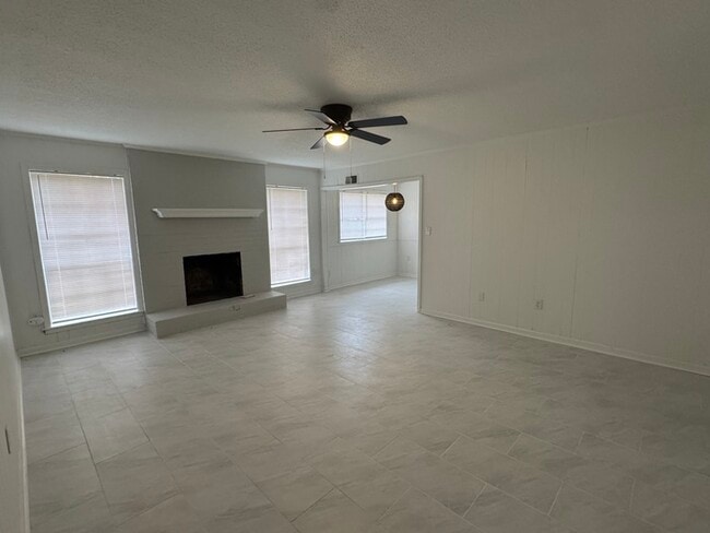 7929 Steven Franklin Dr in Bartlett, TN - Building Photo - Building Photo