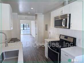 4511 Fulton Ave in Sherman Oaks, CA - Building Photo - Building Photo