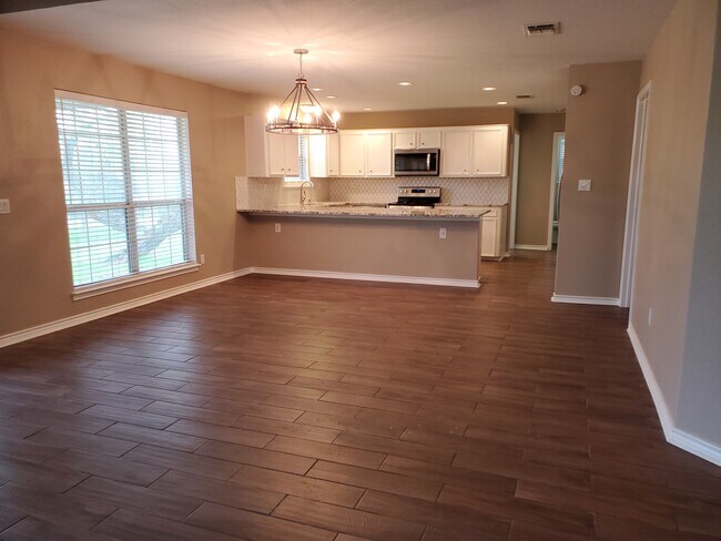 2920 Candace Cir in Horseshoe Bay, TX - Building Photo - Building Photo