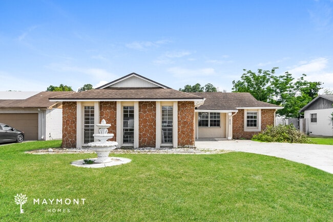 653 Stanford Dr in Altamonte Springs, FL - Building Photo - Building Photo
