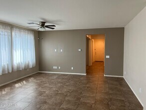 3330 E Russell St in Mesa, AZ - Building Photo - Building Photo