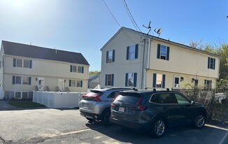 86 Central St, Unit 86B in Peabody, MA - Building Photo