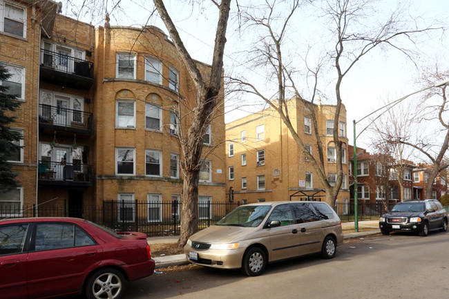 4824-4830 N Avers Ave in Chicago, IL - Foto de edificio - Building Photo