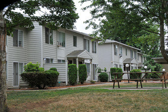 Maple Terrace Apartments in Canby, OR - Building Photo - Building Photo