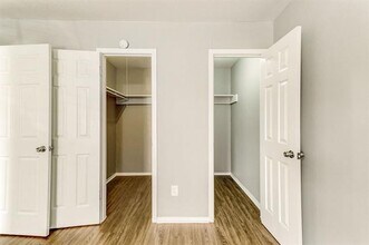 2200 W Lowden St in Fort Worth, TX - Foto de edificio - Building Photo