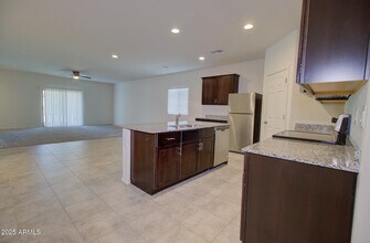 43833 Yucca Ln in Maricopa, AZ - Building Photo - Building Photo