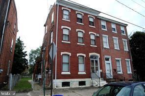 property at 212 E Broad St