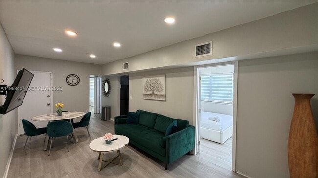 property at 10000 E Bay Harbor Dr