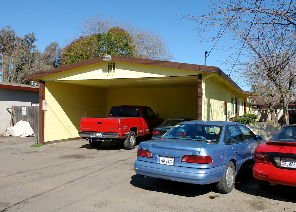 2549 Corby Ave in Santa Rosa, CA - Building Photo