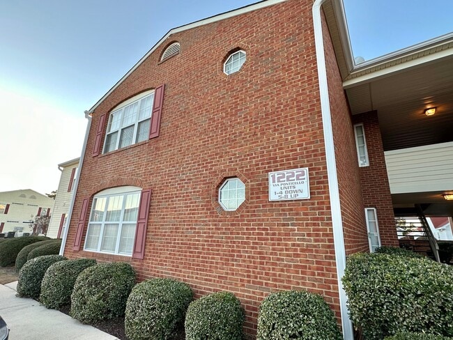 1222 Vía Ponticello in Florence, SC - Building Photo - Building Photo