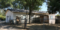 335-417 N Shasta Ave in Stockton, CA - Foto de edificio - Building Photo