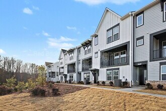 246 Ferebee Pl in Charlotte, NC - Building Photo - Building Photo