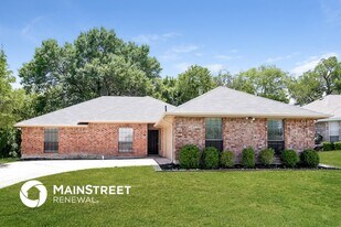 356 N Beltwoods Dr in Desoto, TX - Building Photo