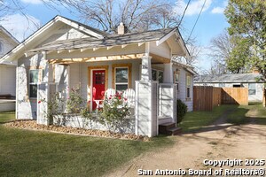 131 Klein St in San Antonio, TX - Building Photo