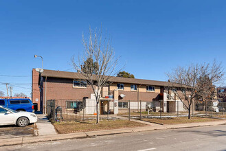 8721 E 14th Ave in Denver, CO - Building Photo - Building Photo