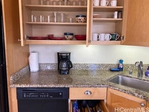 343 Hobron Ln in Honolulu, HI - Building Photo - Building Photo