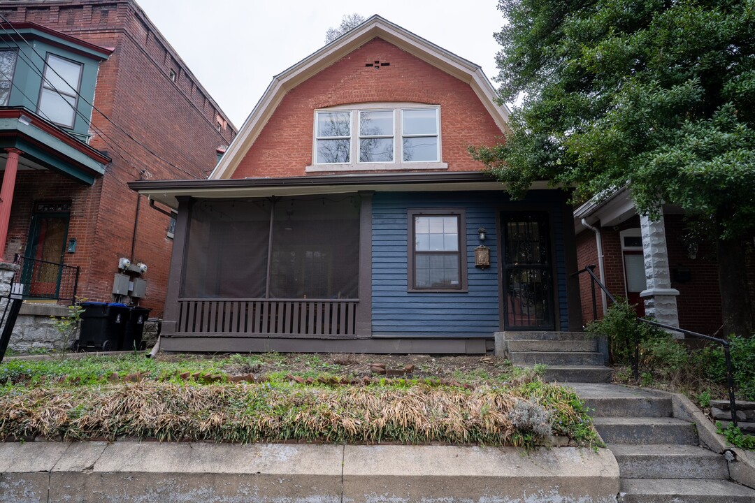 1030 S 5th St in Louisville, KY - Building Photo