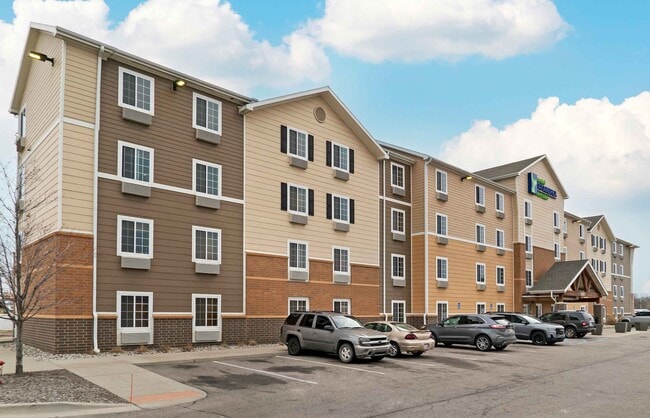 Furnished Studio-Grand Rapids - Wyoming