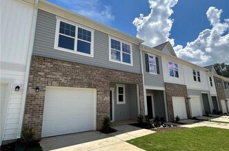 2635 Westell Wy in Greensboro, NC - Building Photo - Building Photo