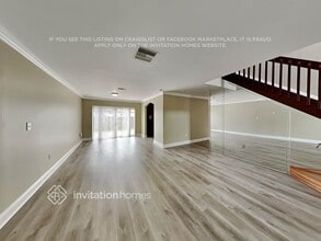 18925 NW 78th Ct in Hialeah, FL - Building Photo - Building Photo