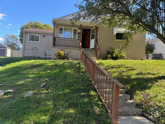 property at 822 Sutherland Dr