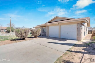 3452 Tascosa St in El Paso, TX - Building Photo - Building Photo
